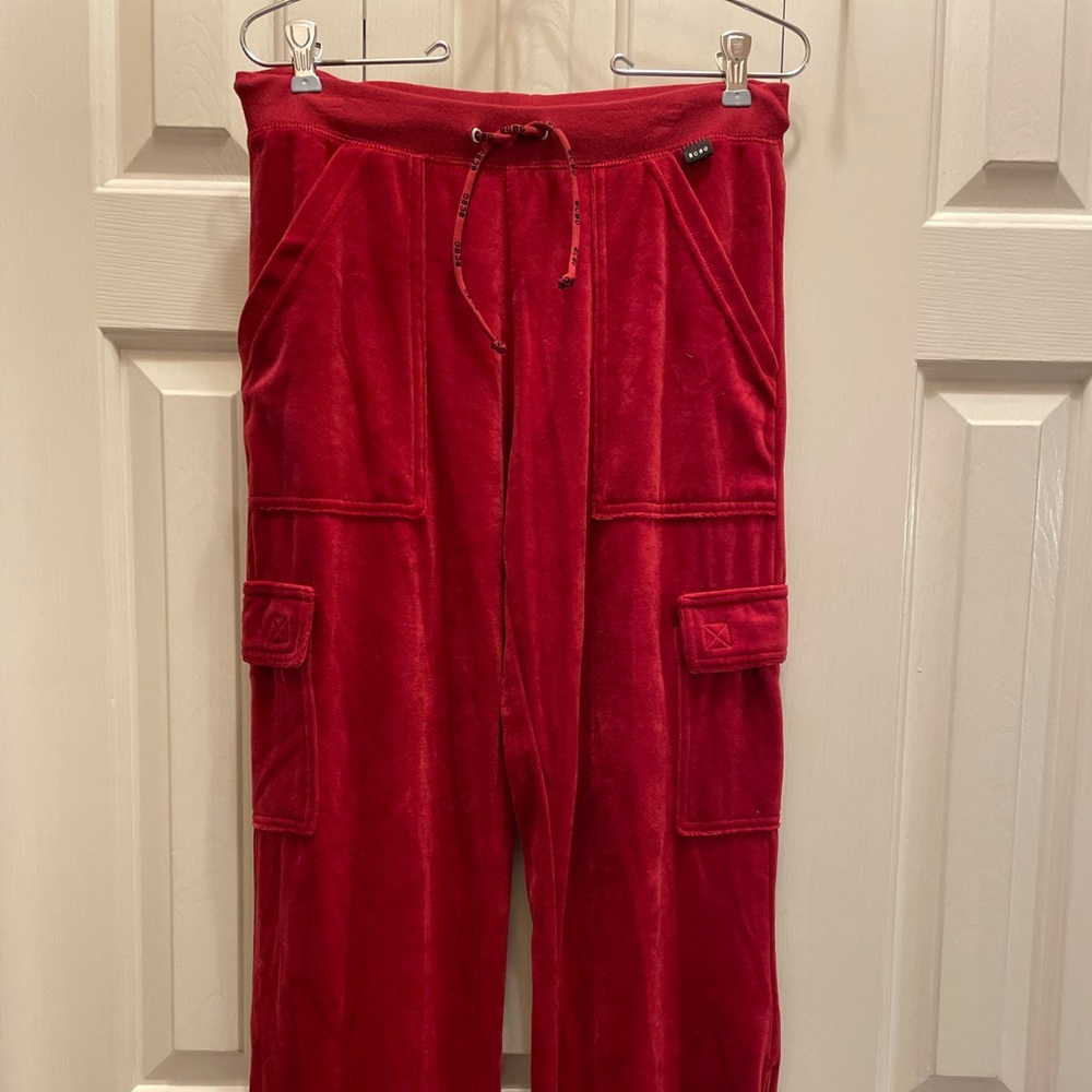 BCBG Maxarzia women’s PM red joggers